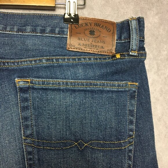 Lucky Brand Mens 361 Vintage Straight Blue Jeans size 38x32 Stretch Denim - Picture 8 of 12